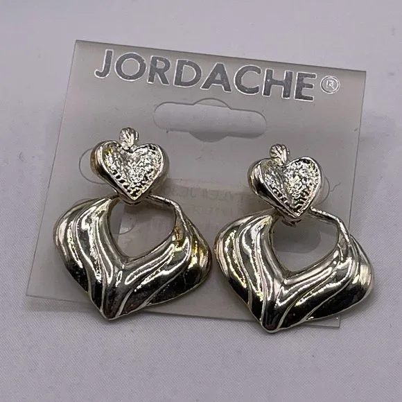 E31- Jordache Silver tone pierced earrings with hearts - Picture 3 of 4